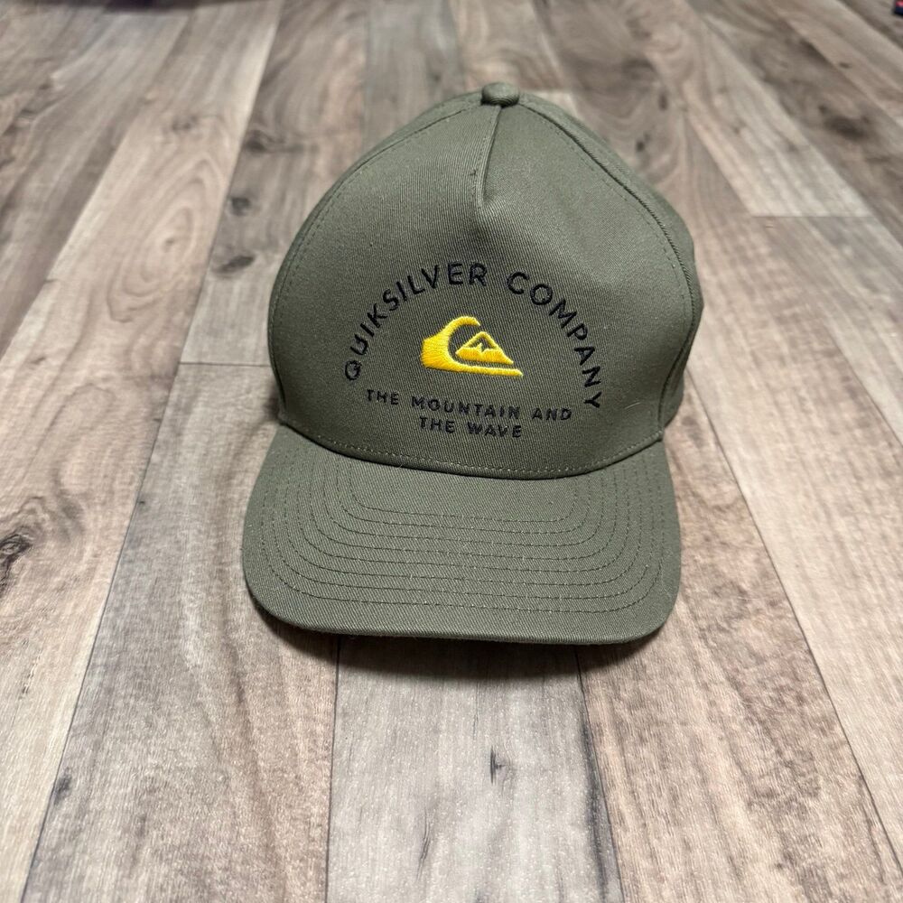 Quicksilver Olive green graphic Omni Trucker cap hat